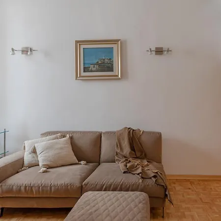 Apartment Giglio Quiet At Campo Dei Fiori Rome