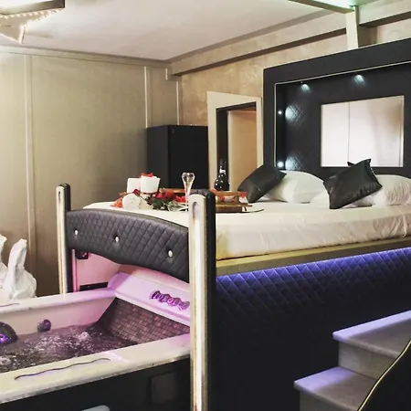 Frühstückspension Spa D'autore Il Nido D'amore 5*