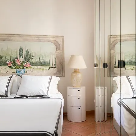 Centro Monti Romantico Boutique *