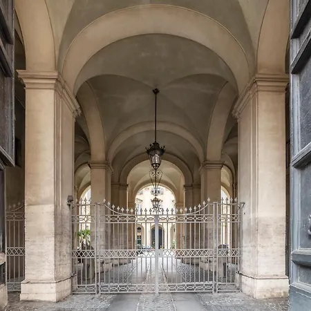 Palazzo Altieri Penthouse Apartment *
