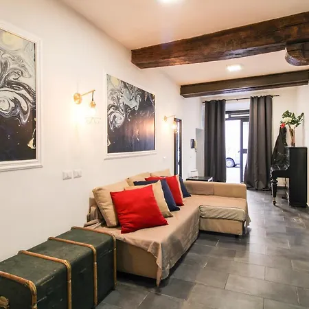 Charming Large - 3 Bedroom In Trastevere Apartment Rome