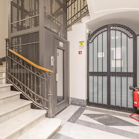 La Maison Nel Centro Storico Di Apartment *