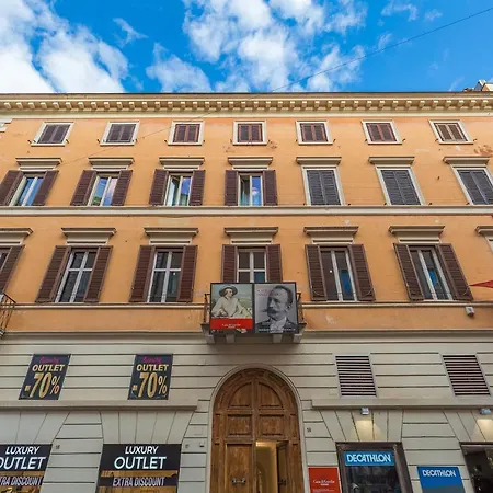 Apartment La Maison Nel Centro Storico Di Rome