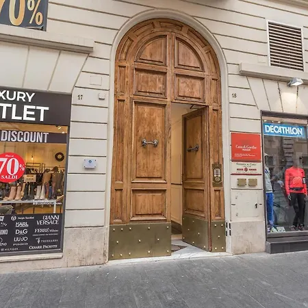 La Maison Nel Centro Storico Di Apartment