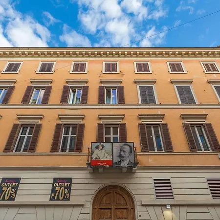 La Maison Nel Centro Storico Di Apartment