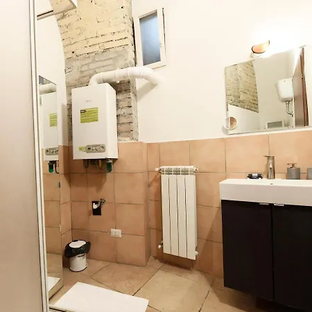 Easy Holidays - In Selci Colosseo Rome