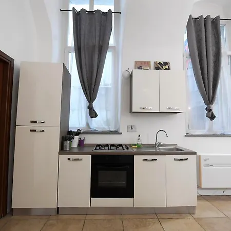 Easy Holidays - In Selci Colosseo Rome