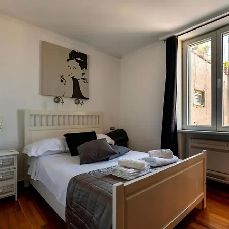 Prince's Spagna Apartment