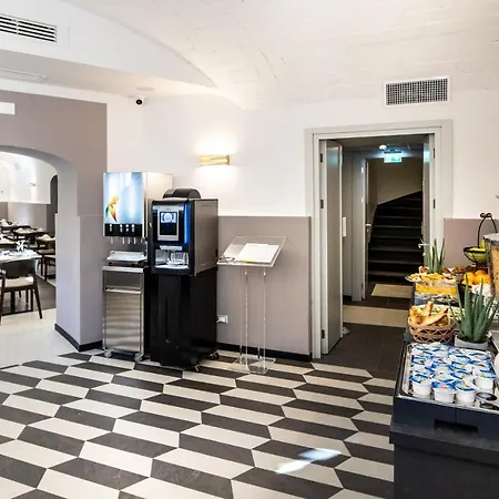 The Cross Hotel Rome