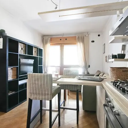 Cozy Terrace Close To Eataly And Metro Piramide Apartment *