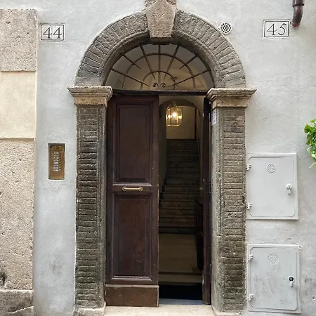 Maison Vivalda In Piazza Navona Apartment