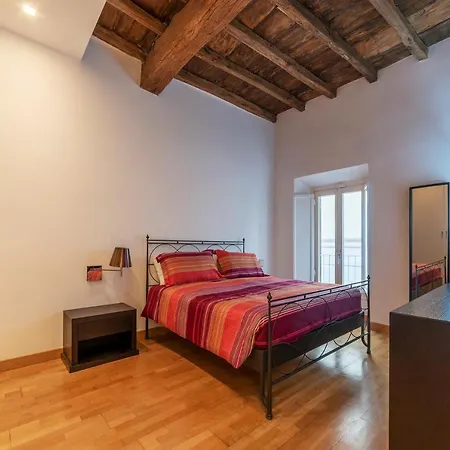 Apartment Pantheon Luxury Apartment