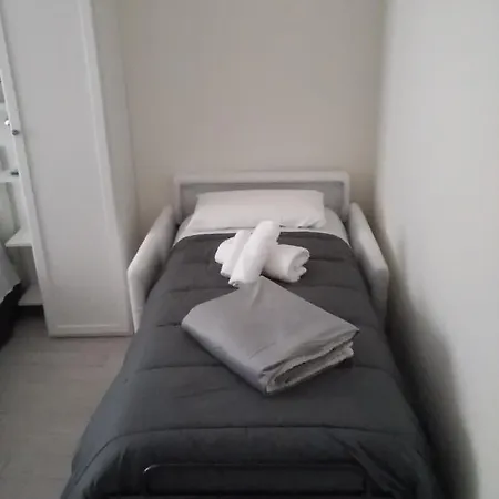 La Casa Di Ludovica All'appio Latino Apartament