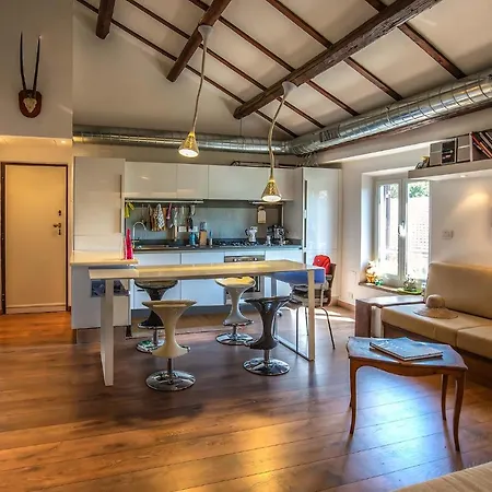 Trastevere Romantic House Apartment