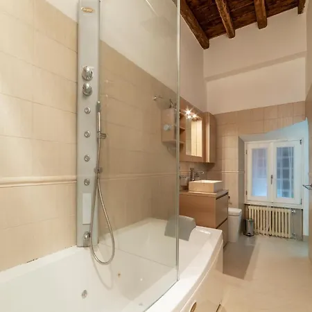 Pantheon Luxury Apartment *