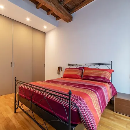 Pantheon Luxury Apartment *