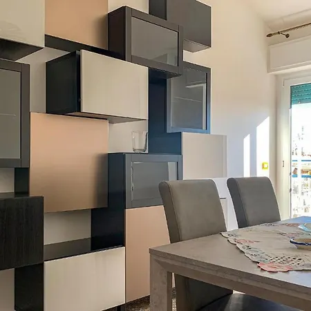 Apartment Stunning In With 1 Bedrooms And Wifi