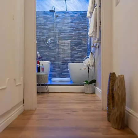 Apartment Pantheon Chic *