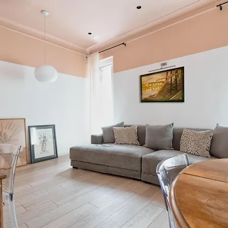 Apartment Fontana Di Trevi!! Comfy&elegant 3bedroom 2bath *