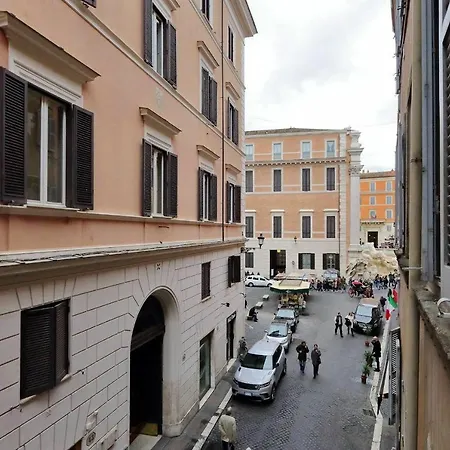 Apartment Crociferi Rome