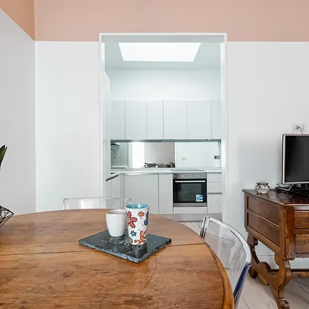 Fontana Di Trevi!! Comfy&elegant 3bedroom 2bath Rome