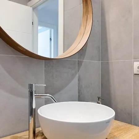 Fontana Di Trevi!! Comfy&elegant 3bedroom 2bath Rome
