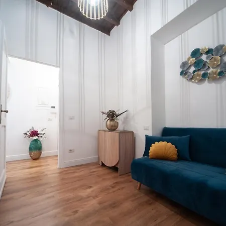 Apartment Pantheon Chic *