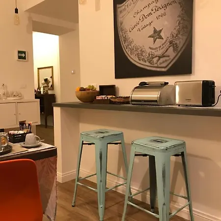 Bed & Breakfast Casa Leoncino Rome