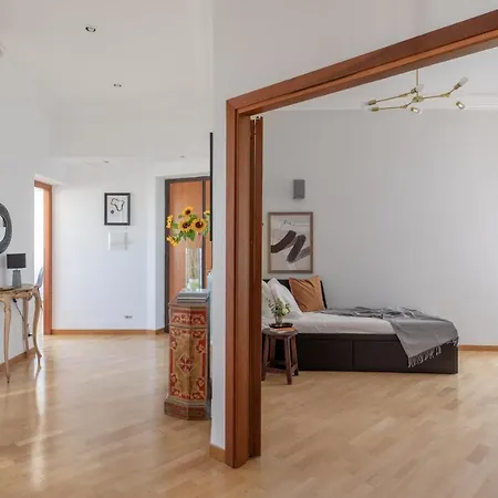 Apartamento Iflat Spacious Penthouse Near The Vatican City Roma