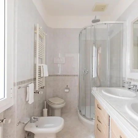 Apartamento Iflat Spacious Penthouse Near The Vatican City *
