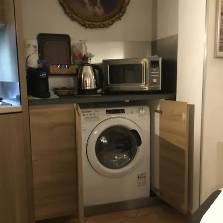 Vicino Ifo Intero Apartment
