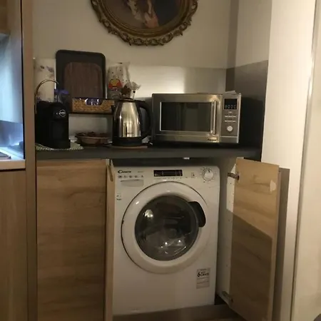 Vicino Ifo Intero Apartment *
