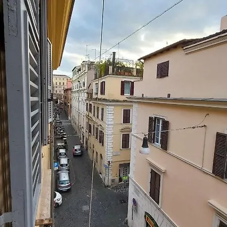 In Borgo Vittorio A Due Passi Da San Pietro 아파트 *