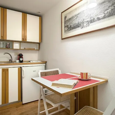 Apartment Studio@piazzadispagna Rome