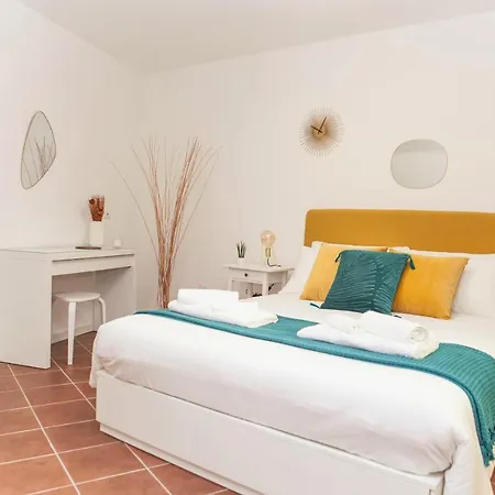 Domina Trastevere - * Roma