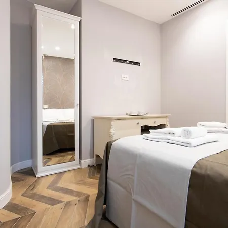 Palazzo Fracassini Rome