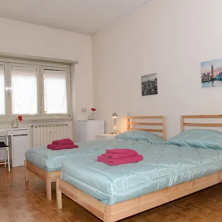 In Guest - Welcome To Our Establishment We Will Be Happy To Welcome Guest house Rome
