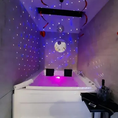 Apartment Lovers Excape - Adults Only *