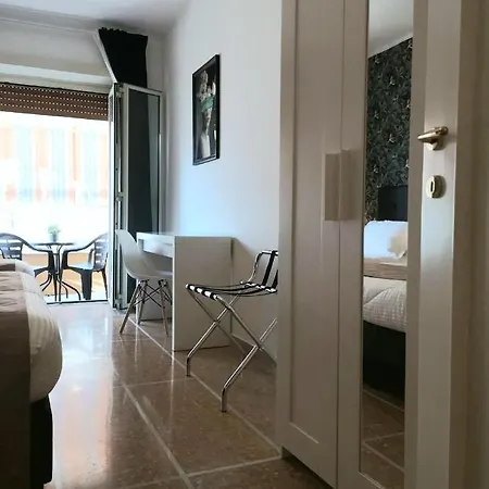 In Style Vatican Apartment *