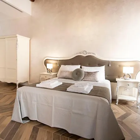 Palazzo Fracassini Rome