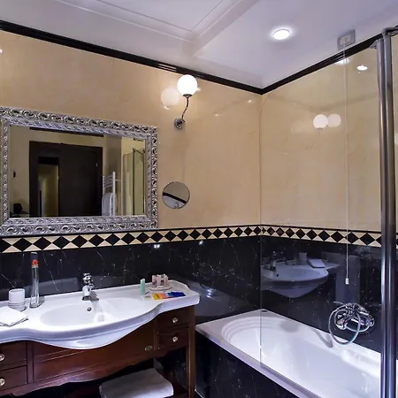 Hotel Mondial Rome
