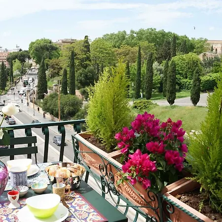 In Colosseo View Luxury Appartamento