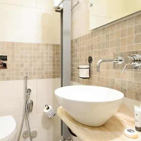 Guest house Luxury Ripetta 2 2*