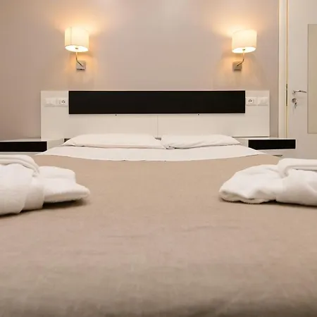O Casa Barberini 2* רומא