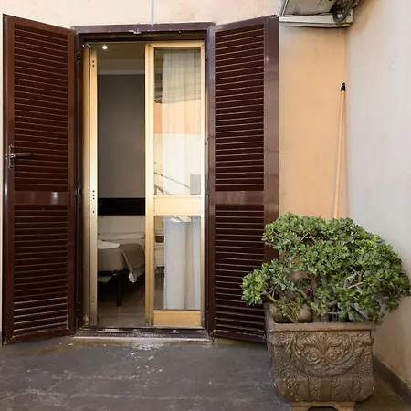 O Casa Barberini בית הארחה 2*