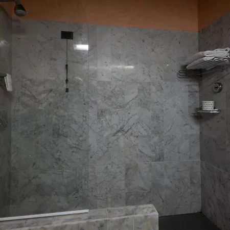 Petra Hotell 4*