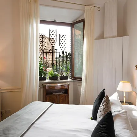 Colosseum Palace Star Guest house Rome