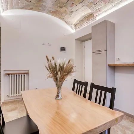 Apartment Romarina *