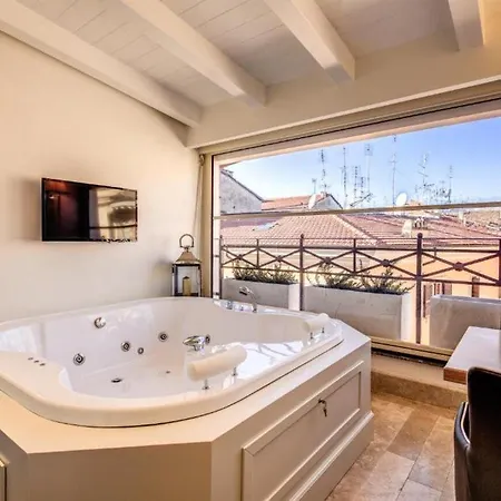 Hotel Domus Mea 3*