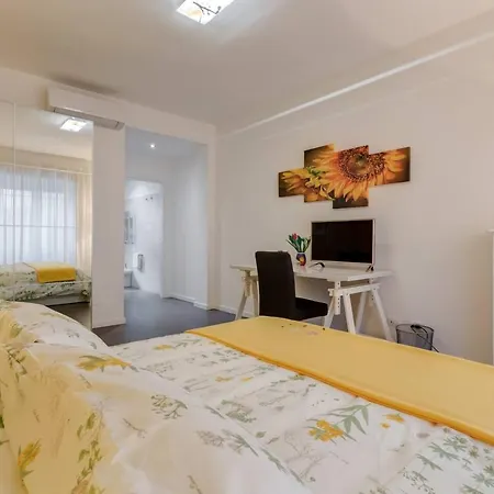 Av Domus Vatican St.peter Bed & Breakfast 2*